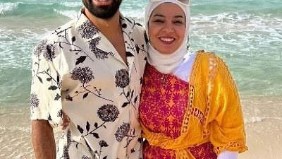 محمد صلاح يستمتع بإجازته الصيفية على البحر برفقة شقيقته