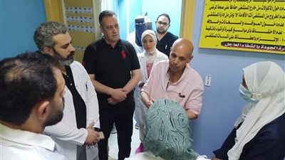 مدير الصحة يتفقد الخدمة بالزقازيق العام ومكتب صحة ثان