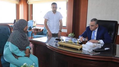 148 مواطن يعرضون مطالبهم وشكواهم خلال اللقاء الجماهيري بسوهاج