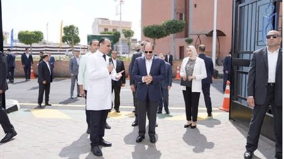 الرئيس السيسي يتفقد الوحدة الصحية ضمن مشروعات 