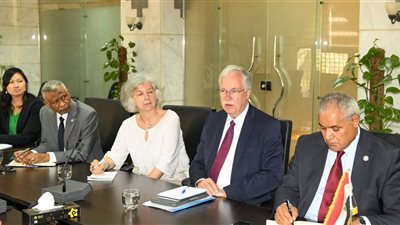 فؤاد والواعر يناقشان سبل التعاون المستقبلي في مشروعات التكيف