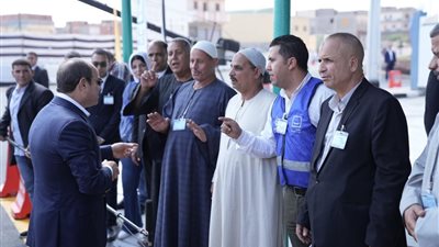 الرئيس السيسي يطالب مزارعين الابعادية باعطاء الأولوية في توريد محاصيلهم للدولة