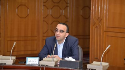نائب محافظ الإسماعيلية يستعرض تقرير وزارة التنمية المحلية
