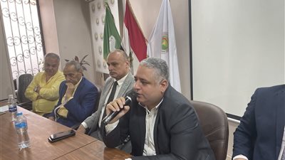 د. محمد عصمت: الحكومة استجابت لمطالب صيادلة مصر