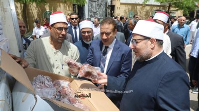 وزير الأوقاف توزيع 48 طن لحوم بالمنوفية من صكوك الإطعام