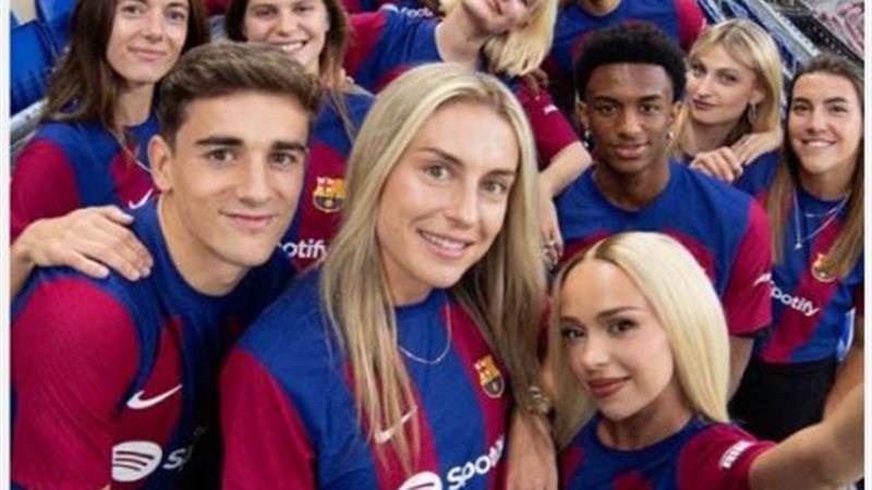 نادى برشلونه الاسبانى