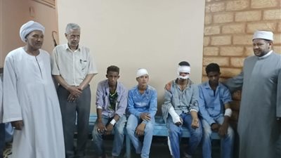 د. الضويني يطمئن على طلاب الأزهر المصابين في حادث انقلاب سياره