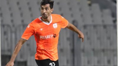الأهلى أولًا ولا مانع من الزمالك.. محمود حمادة يخطر فاركو بقراره