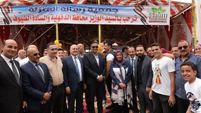 محافظ الدقهلية يدشن قافلة ايد في ايد للأسر الأولى بالرعاية