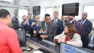 وزيرا الهجرة والتنمية المحلية يتفقدون مركز السلامة بالديوان العام