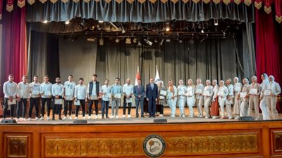 مجلس جامعة بني سويف يكرم أعضاء هيئة التدريس وطلاب الإعلام