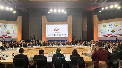 انطلاق أكبر مُلتقي سياسي بمشاركة ٧ كيانات حزبية