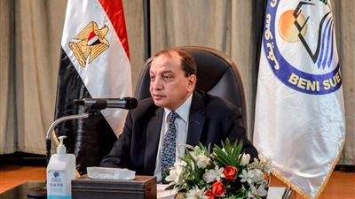 مجلس جامعة بني سويف يوافق على عقد 3 دورات تدريبية بكلية الآداب