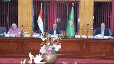 محافظ الإسماعيلية يترأس اللجنة العليا لإختيار القيادات