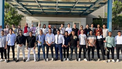 تدريب طلاب جامعة القناة بشركة صينية وتعيين الأوائل..صور
