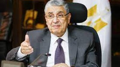 شاكر : الشبكة القومية للكهرباء فى ذروة قوتها وفرق الطوارئ بكفاءة