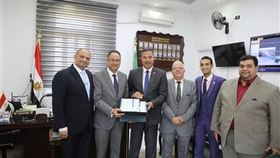 سكرتير عام المحافظة يلتقي ممثلي البنك الزراعي المصري