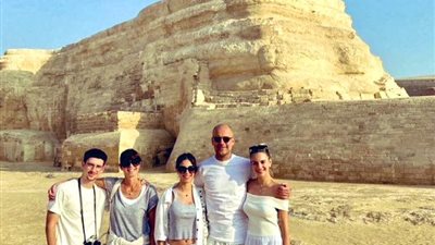المغردون على تويتر : جوارديولا في مصر لدراسة لعب الأهلى