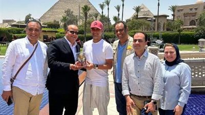 اليوم ...جوارديولا وأسرته وسط المعالم الأثرية بالأقصر