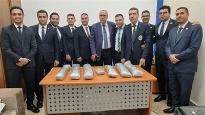 عيون جمارك مطار شرم الشيخ الساهرة تضبط 24 كيلوا مخدرات.. صور
