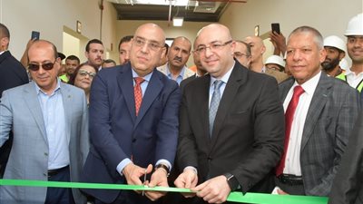 وزير الإسكان: اعادة بناء معرض شباب مصر فى بني سويف هدية العيد