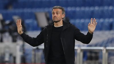 إنريكي يخطط لضم نجم ريال مدريد الي باريس سان جيرمان