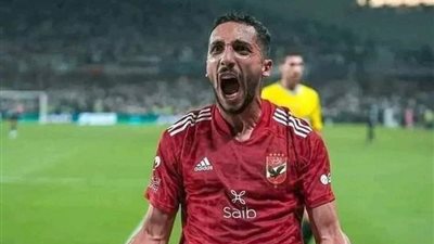 تطورات الحالة الصحية لنجم الأهلي بعد إصابته بالرباط الصليبي