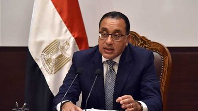 مدبولي يبحث تدبير احتياجات الصحة من المستلزمات والتجهيزات الطبية