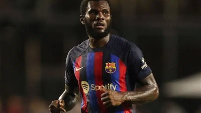 برشلونة يوافق على بيع فرانك كيسي للنصر السعودي