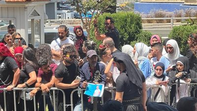 استقبال اسطوري من الشعب اللبناني للنجم المصري تامرحسني