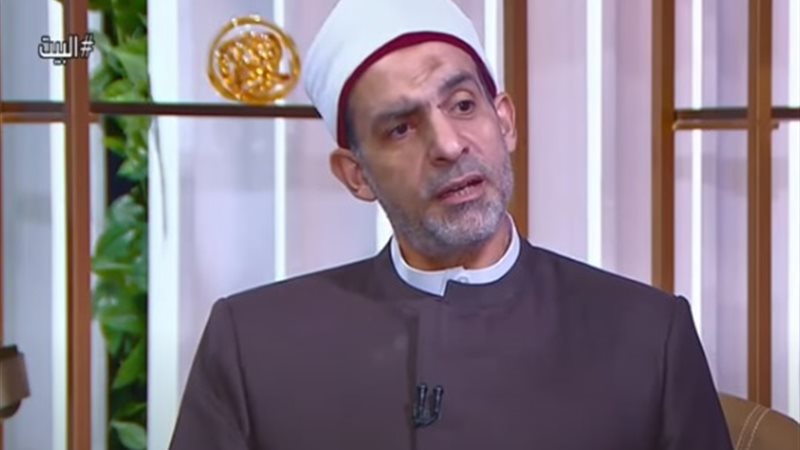 الدكتور على فخر