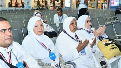 176 رحلة جوية نقلت حجاج القرعة و التضامن والسياحة و الترانزيت