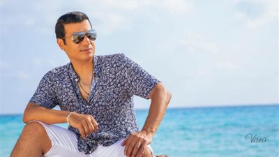 إيهاب توفيق يستعد لتسجيل أغنية جديدة تفاصيل
