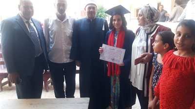 تكريم أوائل الشهادتين الإبتدائية والإعدادية بكفرصقر الأزهرية