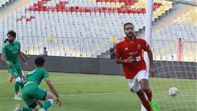 بثنائية فى شباك الإتحاد.. الأهلى على بُعد نقطيين من لقب الدورى