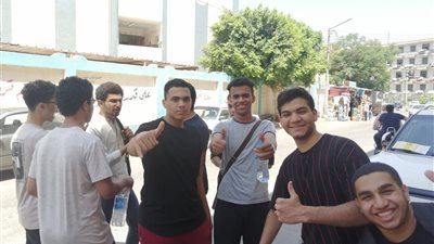 يوم سعيد في الثانوية العامة.. فرحة تعم الطلاب بجيمع المحافظات
