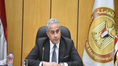 وزارة العمل: تحويل مستحقات 32 عاملاً مصرياً غادروا الأردن نهائياً