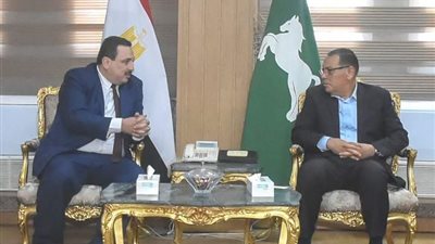 غراب يلتقي وفد وزارة الزراعة ومسئولى برنامج الاغذية العالمى
