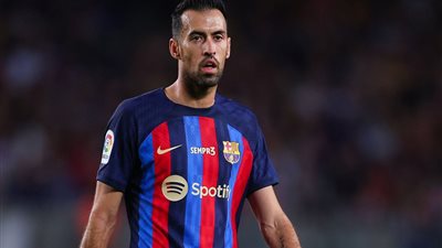 برشلونة يقترب من التعاقد مع بديل بوسكيتس