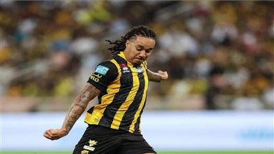 ليس طارق حامد.. اتحاد جدة يعلن رحيل نجم خط الوسط
