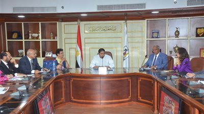 وفد هيئة إنقاذ الطفولة يلتقى نائب محافظ بنى سويف