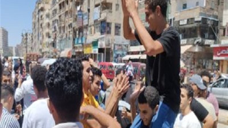 احتفالات انتهاء امتحانات