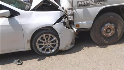 مصرع 5 من أسرة واحدة وإصابة طفل فى تصادم بطريق العلمين