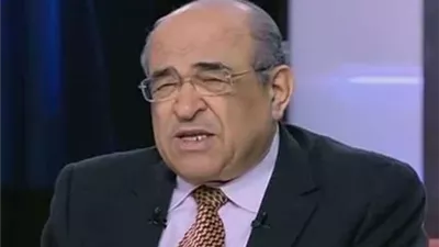 مصطفى الفقي : 