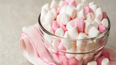 المارشميلو حلوى الأطفال المفضلة نصنعها اليوم في المنزل بالفراولة