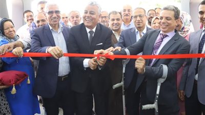 افتتاح معامل جديدة بكلية العلوم بجامعة جنوب الوادى
