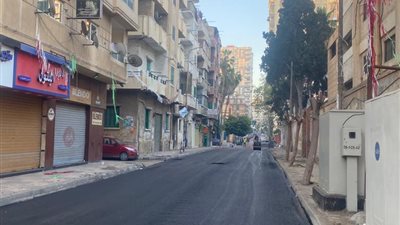 تنفيذ الخطة الاستثمارية للرصف بحي وسط الأسكندرية