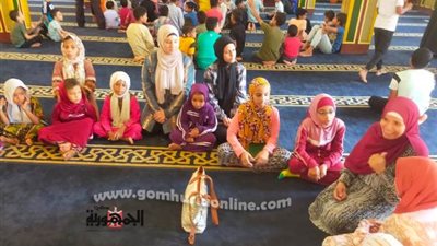 نشاط مكثف لوحدة سكان السويس بدور العبادة