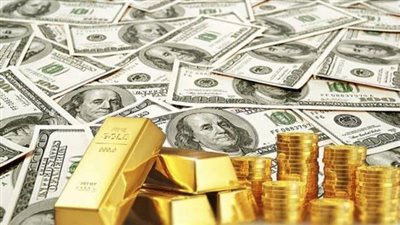 الذهب يتراجع عالميا بعد رفع سعر الفائدة في أمريكا