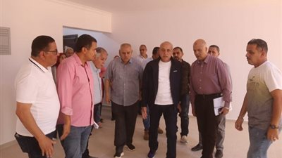 مسئولو الإسكان يتفقدون مرافق وخدمات 